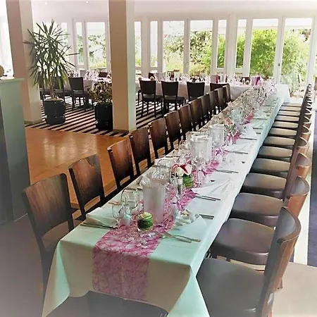 فندق Ambiente 4*